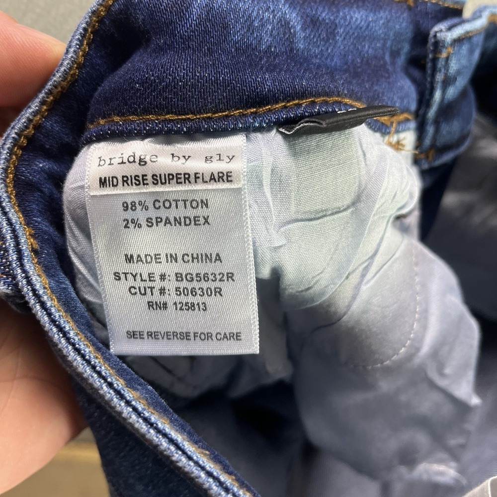 Buckle Bridge By Gly Jeans Womens 24x32 Blue Mid Rise Super Flare Dark Wash NWT - Picture 6 of 13